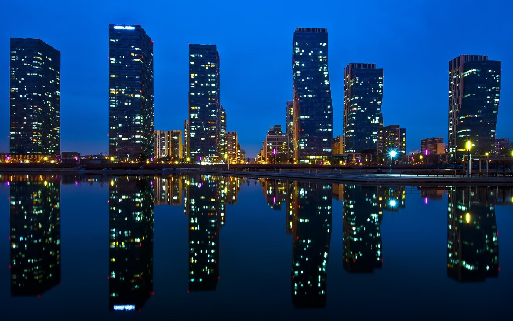 世界排名争夺战之夜,贝恩刷新纪录,书写篮球新传奇