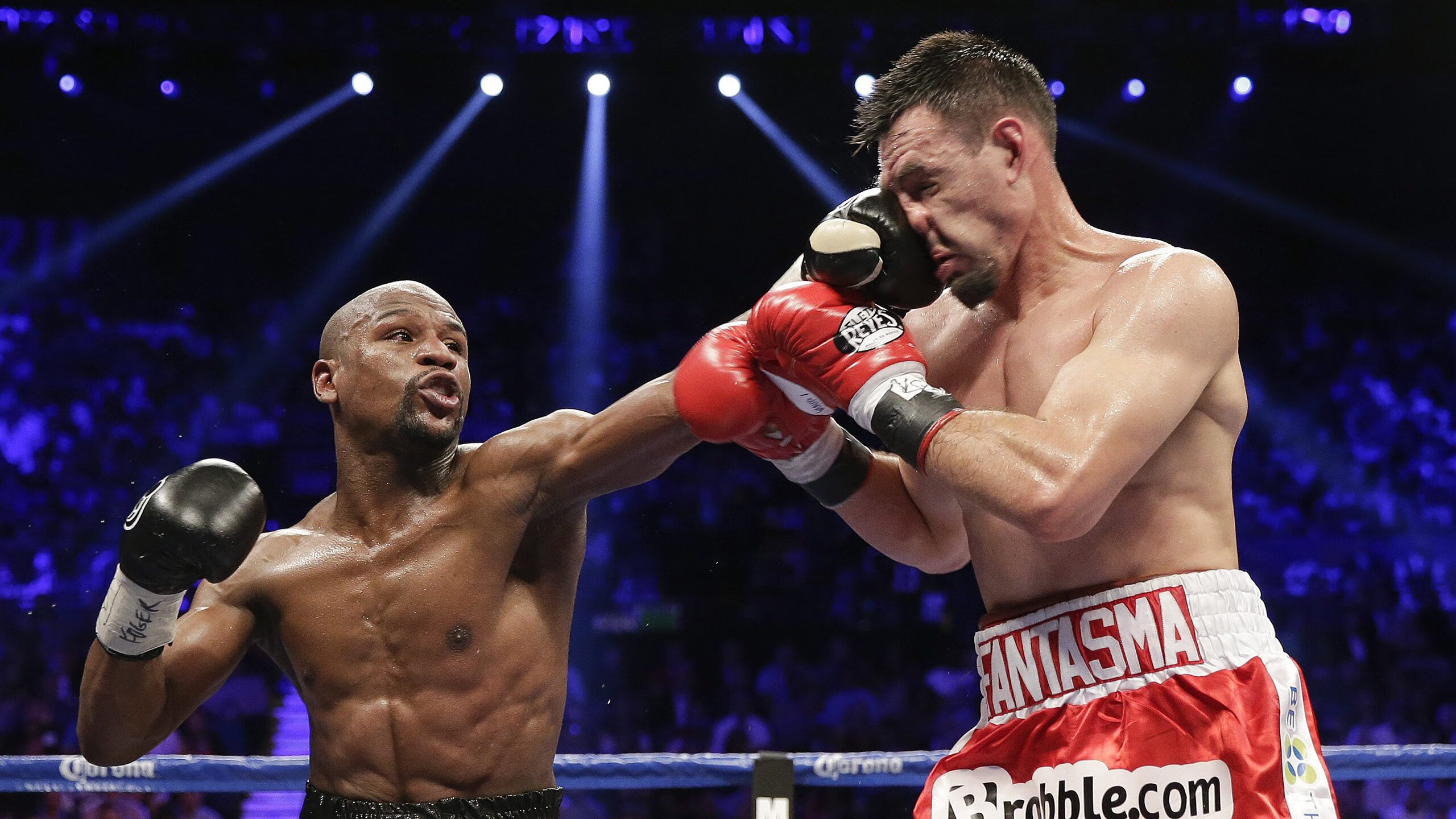 开云体育中国-布克世界排名争夺战接管比赛，上海队轻取太阳展现唯一性