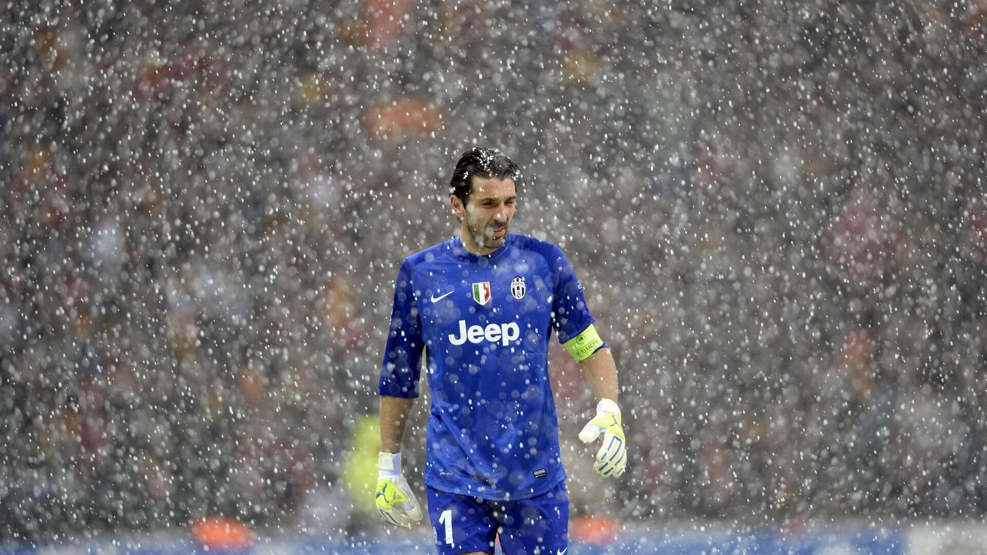 当爱琴海的风吹进亚平宁，皮克在意甲焦点战接管比赛，希腊险胜厄瓜多尔的启示